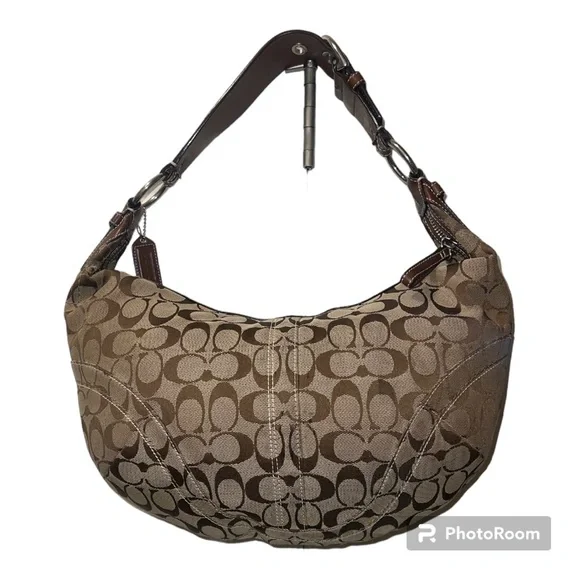 Coach bagCoach beige /brownAuthentique signature canvas leather Hobo